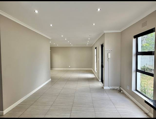3 BEDROOM FREESTANDING SOLD IN TABLE VIEW